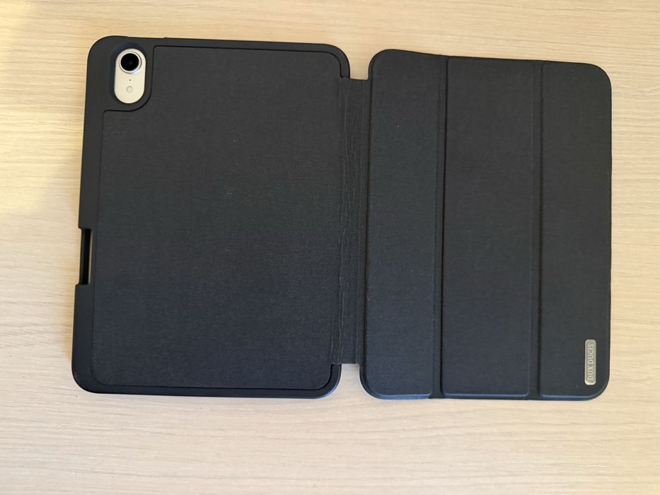 Vând iPad mini (6th Generation) wifi + husă