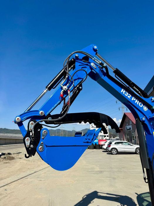 Miniexcavator RIPPA R32 PRO