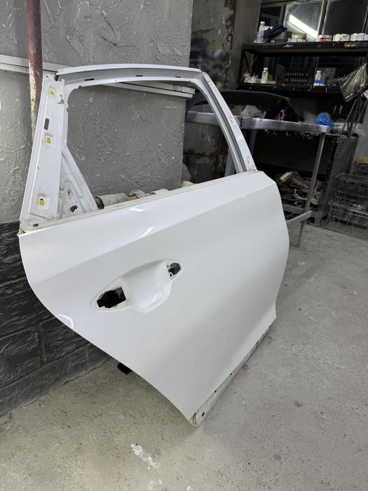 Дверь для Kia K8 2022 жемчуг