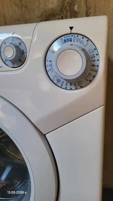 Малка пералня Candy Aqua 800T с височина 70см