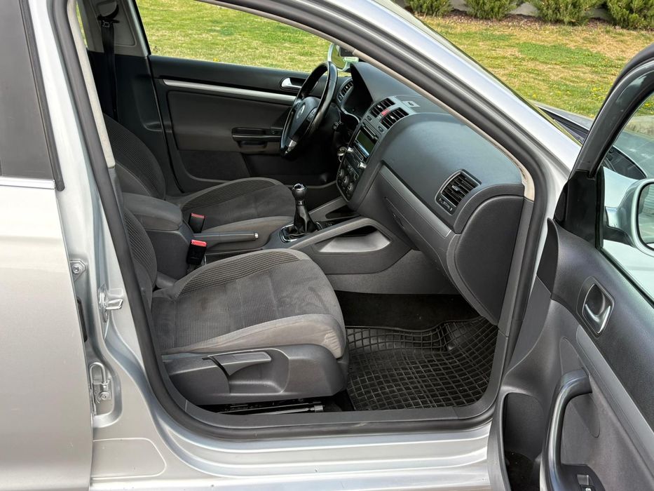 Vând Golf 5 An 2009 1.4 TSI Euro 5