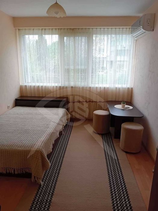 Дава се под наем Едностаен апартамент в Варна, Левски - 24 кв.м за 185 € - Снимка #1