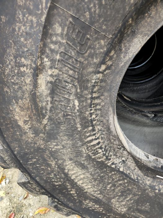 Anvelope 26.5 R 25 Bridgestone.