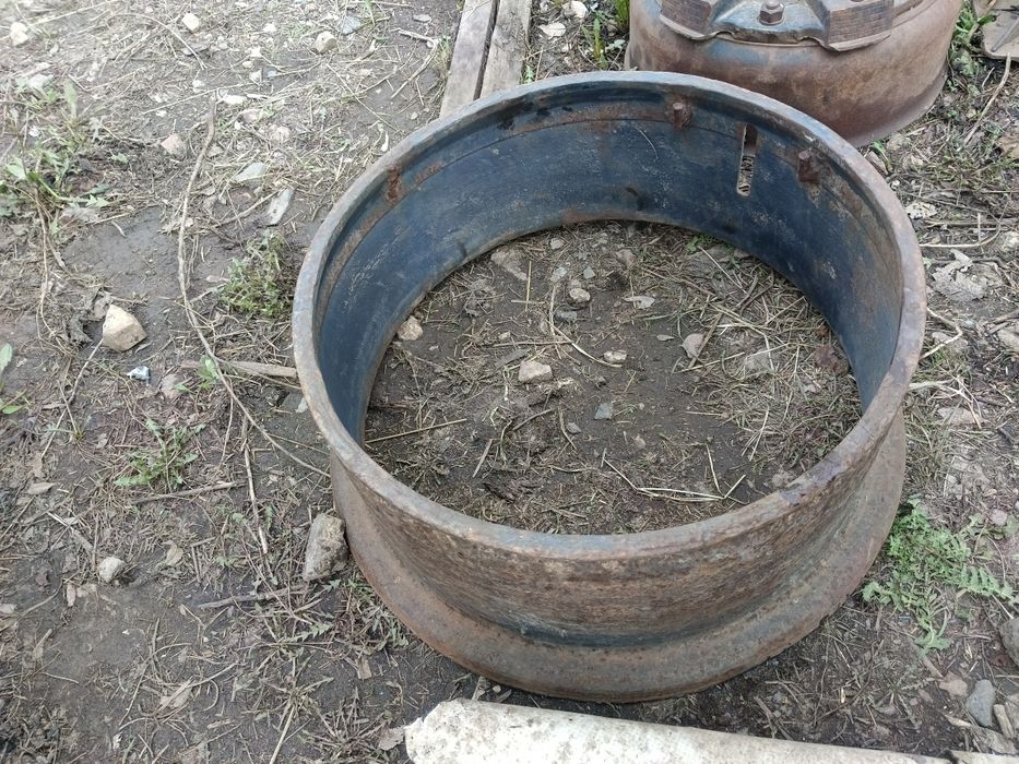 Продам диски на камаз