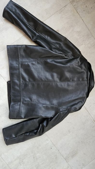 Zara geaca imitatie piele 9-10 ani