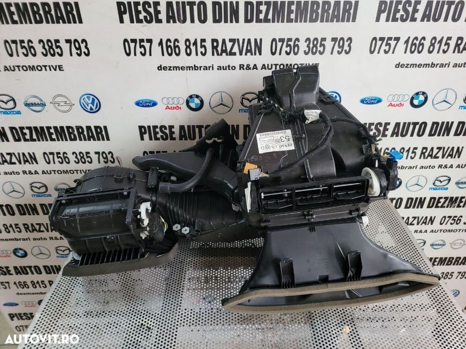 Carcasa Aeroterma Tulumba Bord Vw Golf 6 VI Plus An 2008-2013 Volan Stanga Cod 5MCE