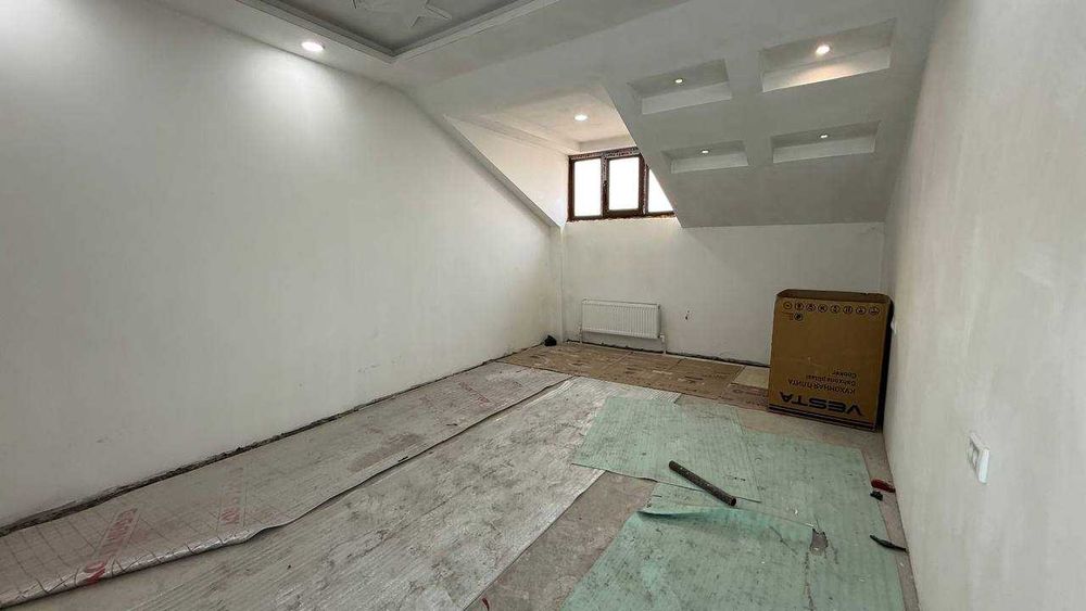 Калениский Ансор кафеси 5 қаватда 3 хонали квартира сотилади.ID: 1534