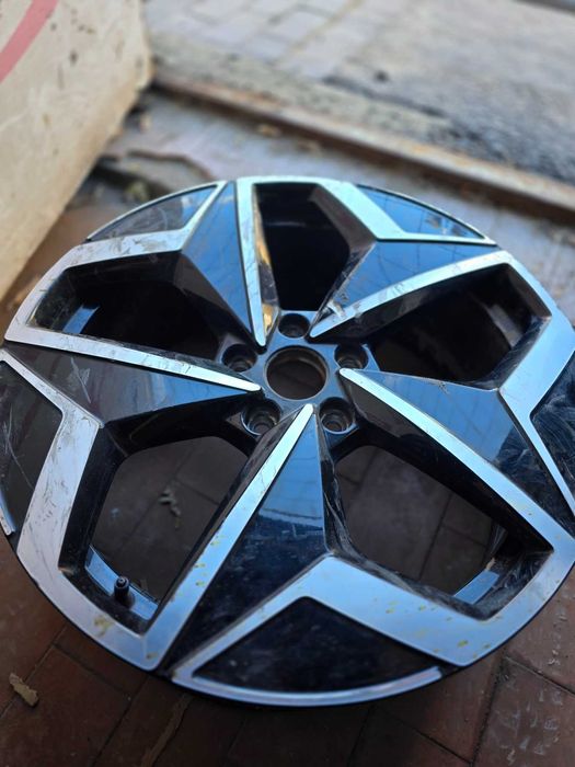 Алуминиева джанта VW ID 3 10A601025  7.5" x 19" 5x112 ET 50