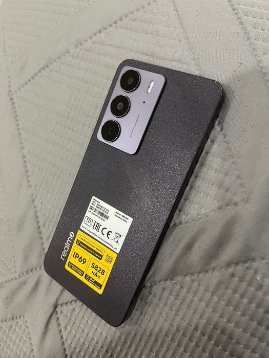 смартфон Realme C75 (модель RMX3941)