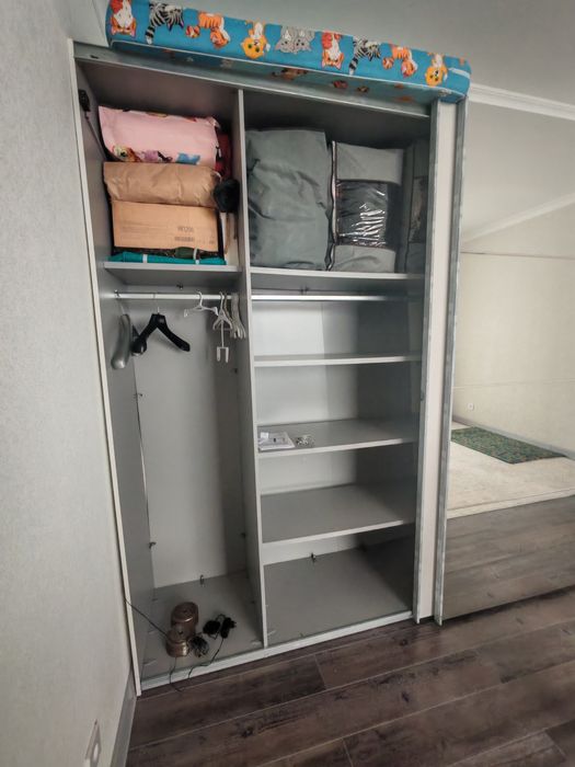 Продается шкаф в хорошем состоянии