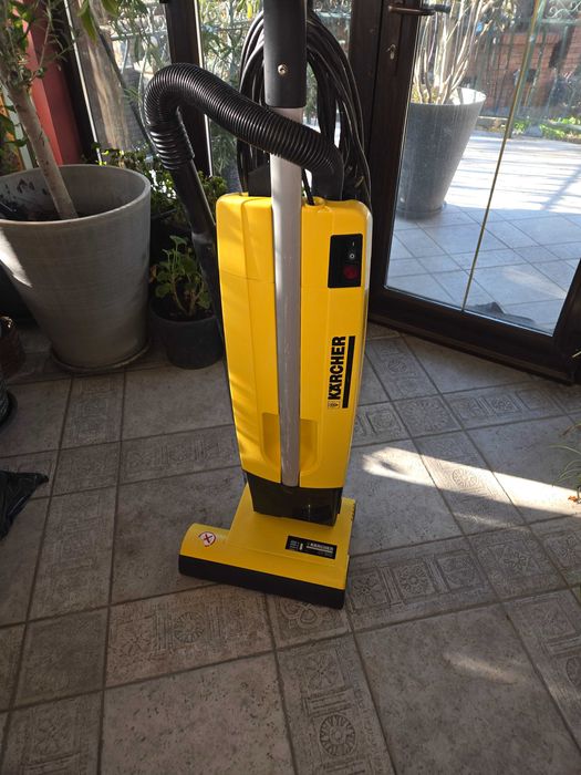 Прахосмукачка Kartcher professional CV 32/2