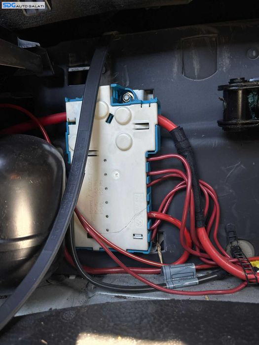 Panou Tablou Capsa Releu Siguranta Borna Baterie BMW E53 X5 Facelift 1999 - 2006