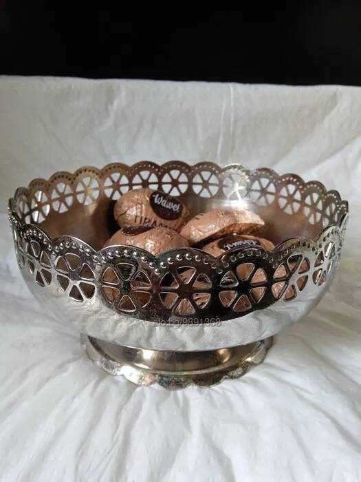 Бонбониера кристална и Бонбониера Чаша Купа метална