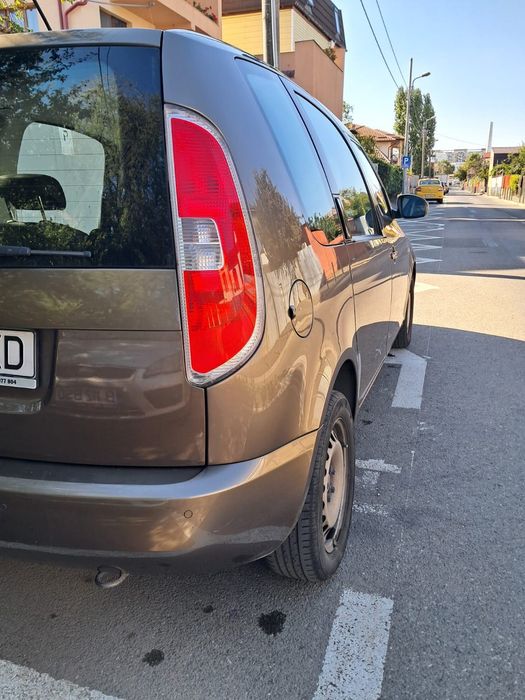 SKODA Roomster 2013 — imagine 4