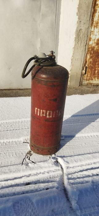 Газовый баллон большой бу.