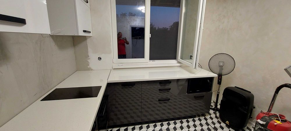 Продава се Къща в Търговище, Център - 100 кв.м за 400 €/кв.м - Снимка #19