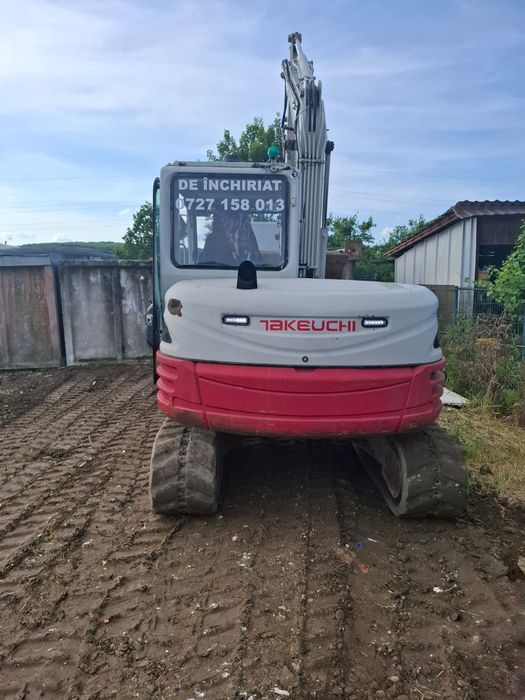 Închiriez excavator 9t