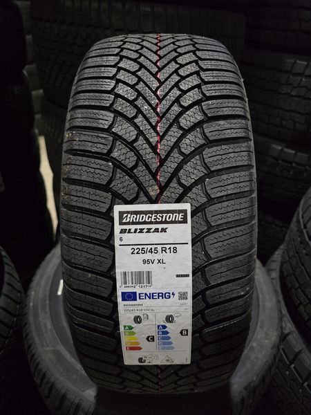225/45/18 BRIDGESTONE 4бр
