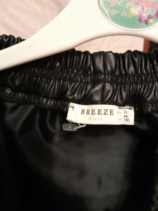 Пола от еко кoжа