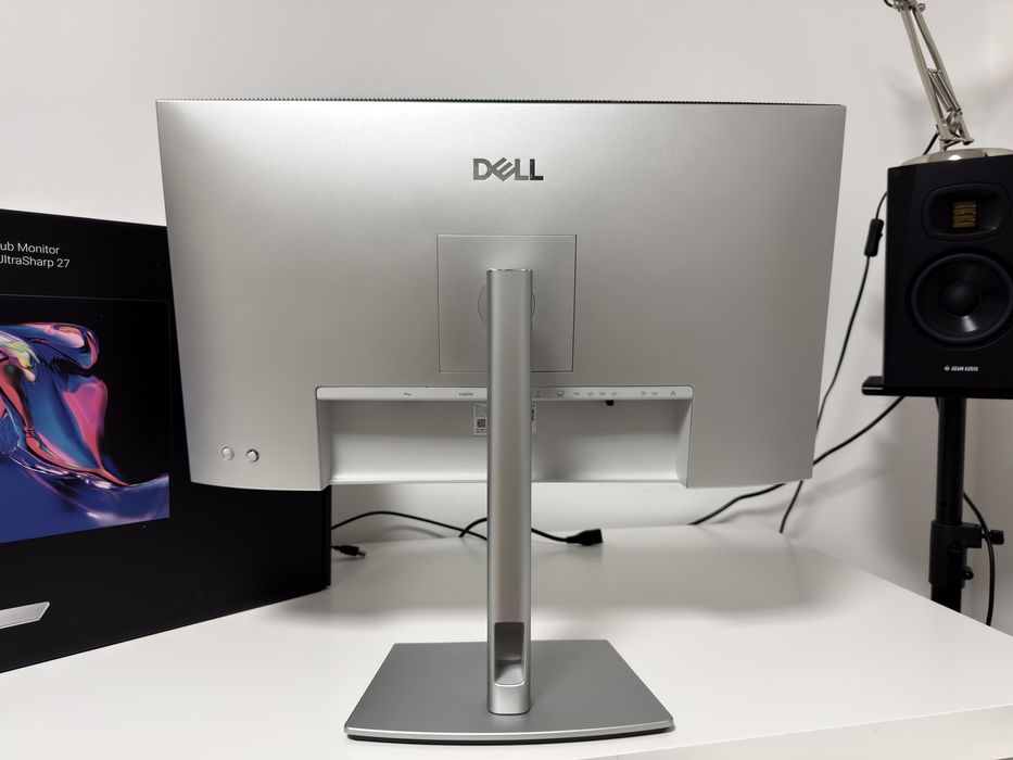 Монитор Dell Ultrasharp 27 U2725QE