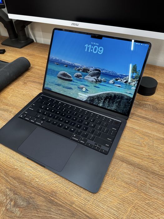 MacBook Air 13.6 m2 8/256