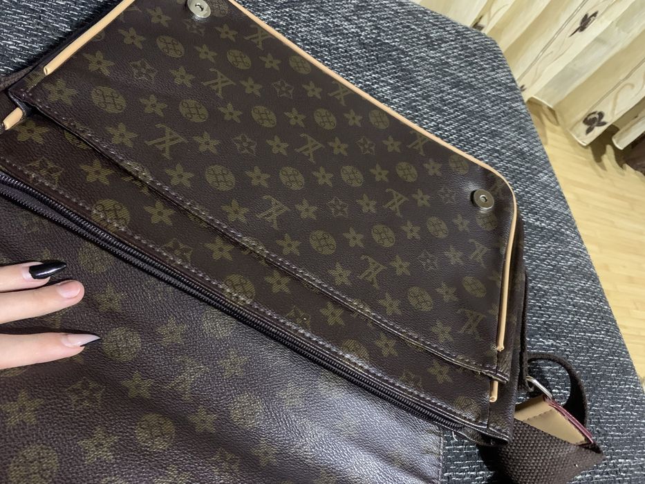 Vand Geanta Louis Vuitton