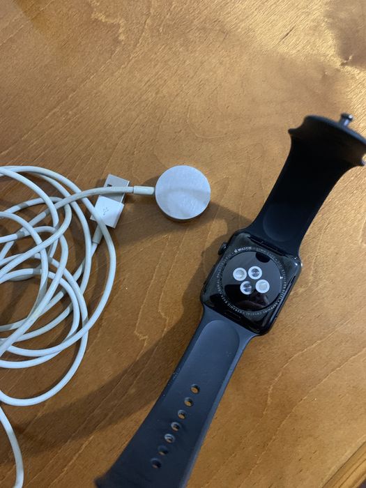 продам apple watch 42mm
