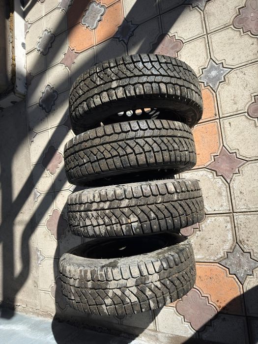 Продам зимние балонны R14 185/65