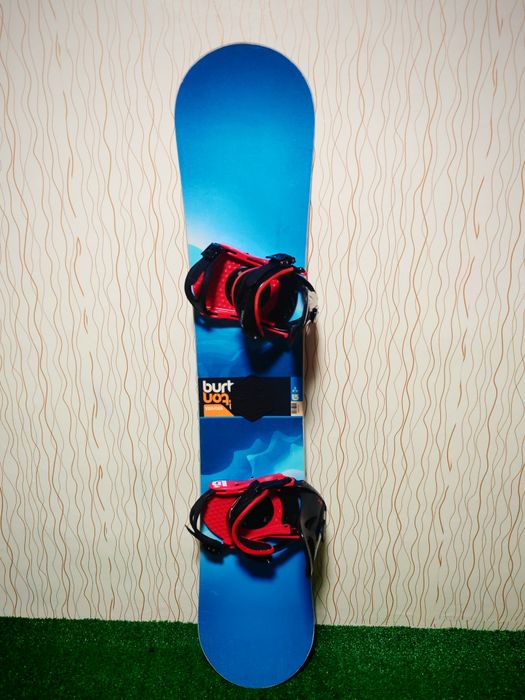 Snowboard Burton Progression 155cm + Legaturi Burton M