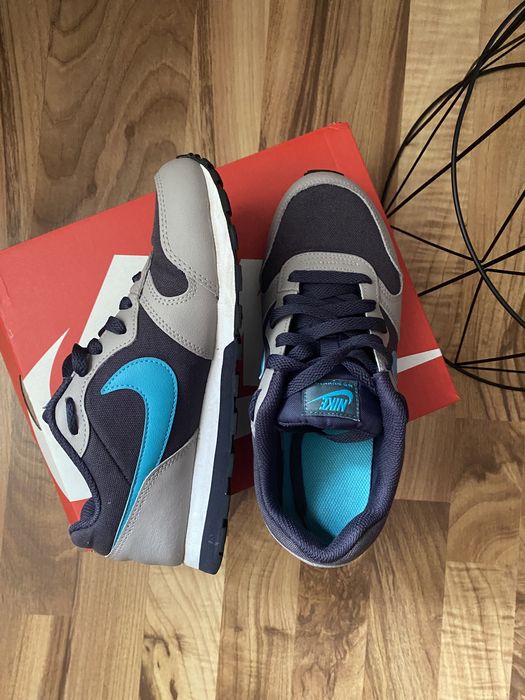 Маратонки Nike MD Runner 37.5