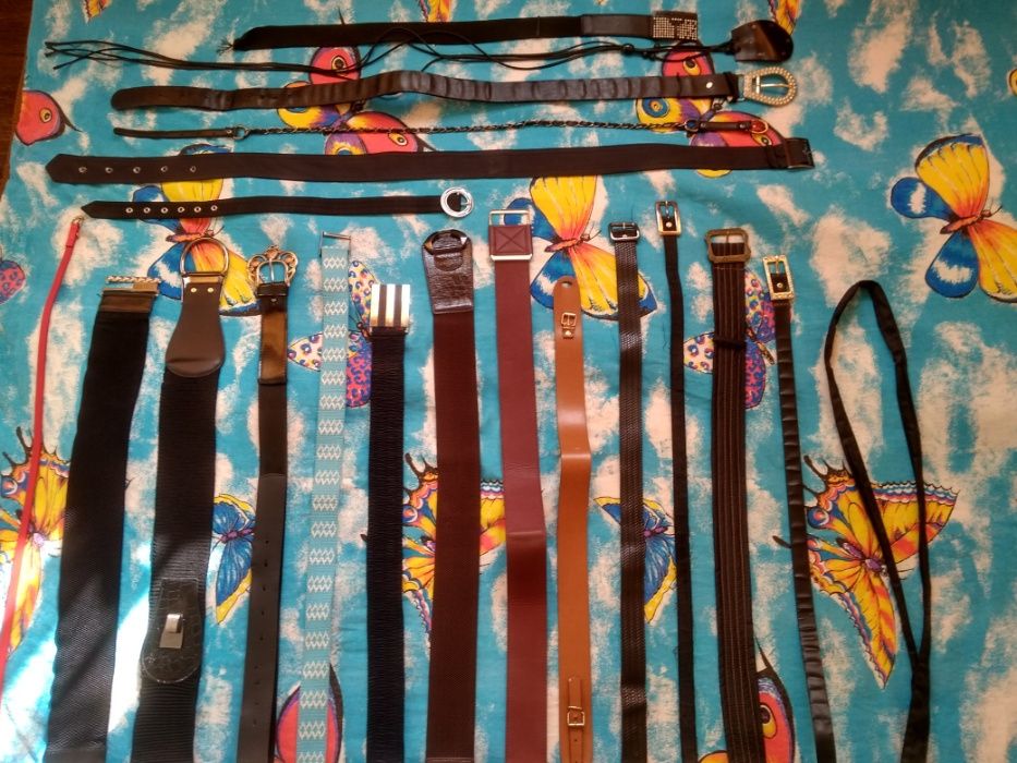 Джинсы женские. Юбки,платья Много всего.