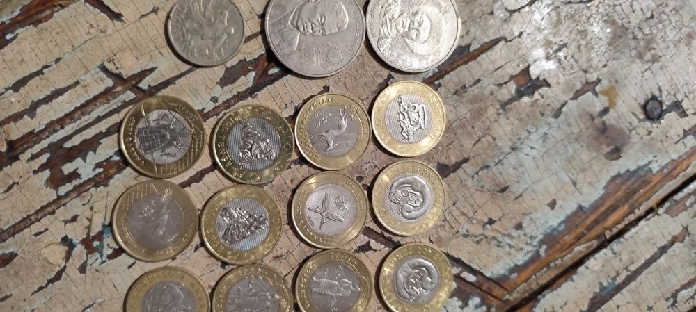 Продам монеты коллекционные