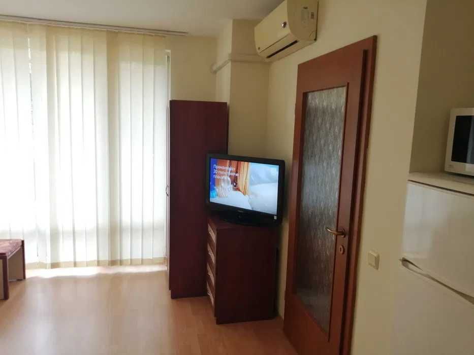 Дава се под наем Ателие в к.к. Слънчев бряг - 42 кв.м за 400 € - Снимка #4