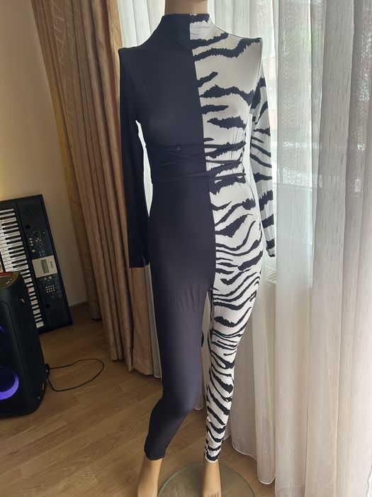 Salopeta noua cu print zebra