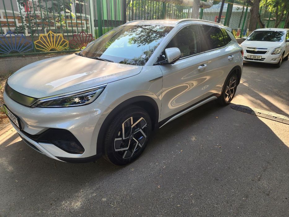 BYD Yuan plus 5 позиция