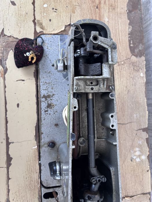 Швейная машина рабочая