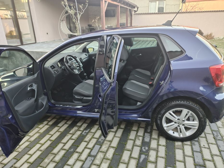 Vând Volkswagen polo