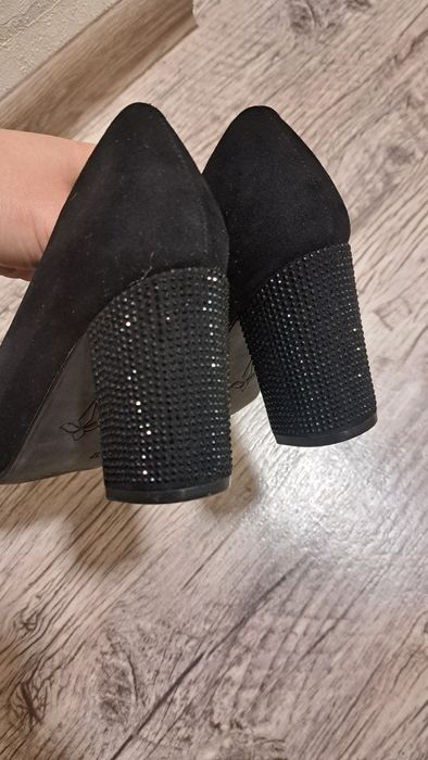 Продам туфли 37 размера