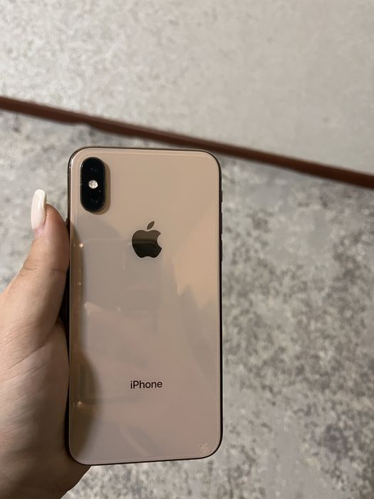 iphone xs 64/4.
