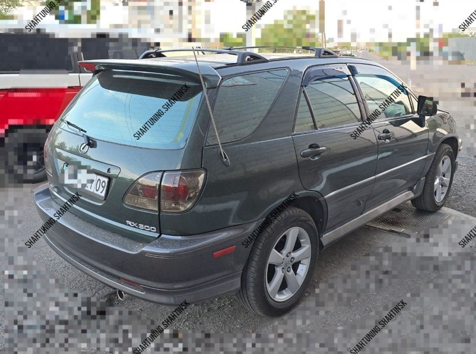 Lexus RX300 Накладки на бампера.