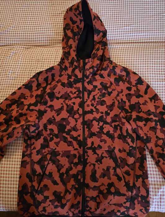 Trening Nike Tech Fleece Red Camo