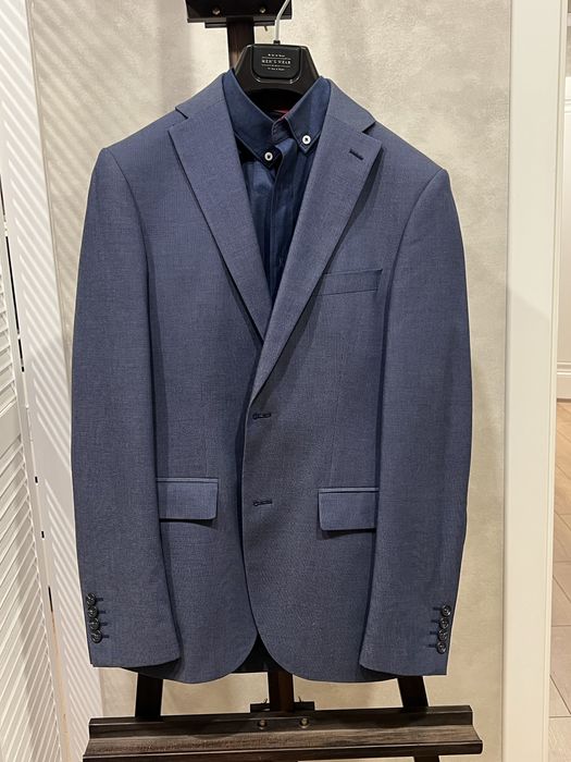 Продам мужской костюм