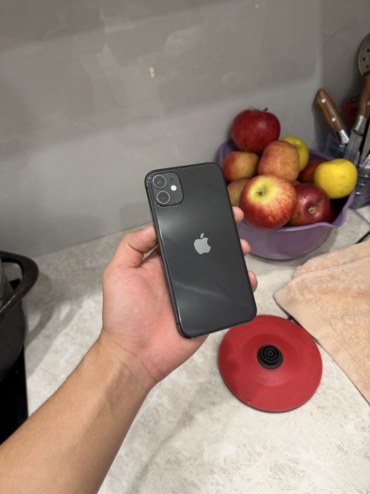 Обменяю Iphone 11 на андроид
