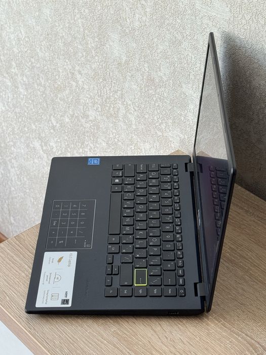 Asus intel(R) Celeron(R) 1.10Ghz