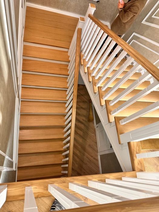 Деревянные лестницы на заказ