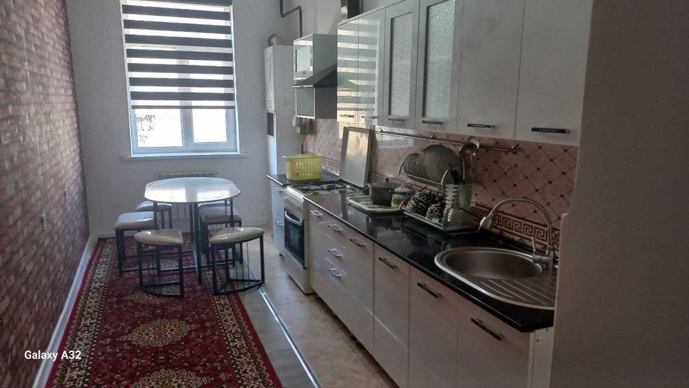 Нөкис қаласы орайында таза домда 2 ханалы квартира арендаға бериледи