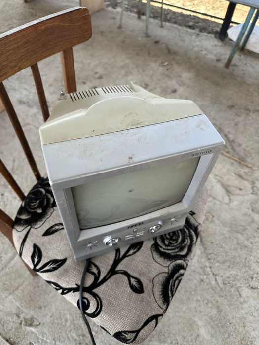 Продаю мини телевизор