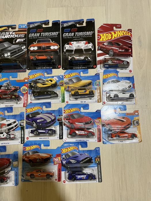 Hotwheels колички nissan bugatti Honda Civic Si Porsche Dodge AUdi BMW