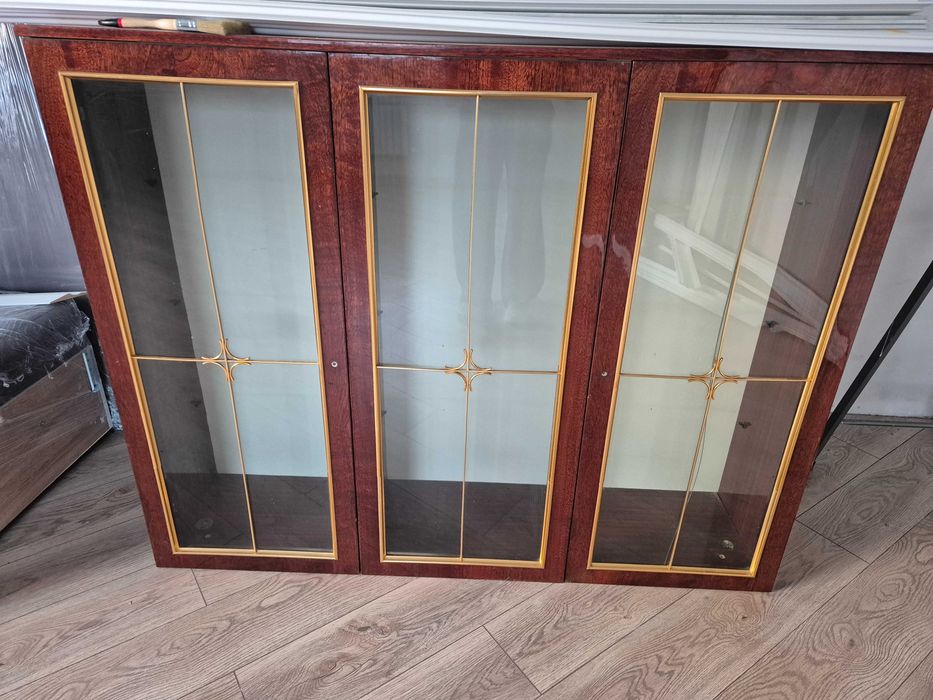 Сервант совеский