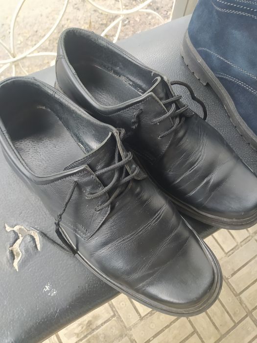 Продам натуральные кожаные туфли